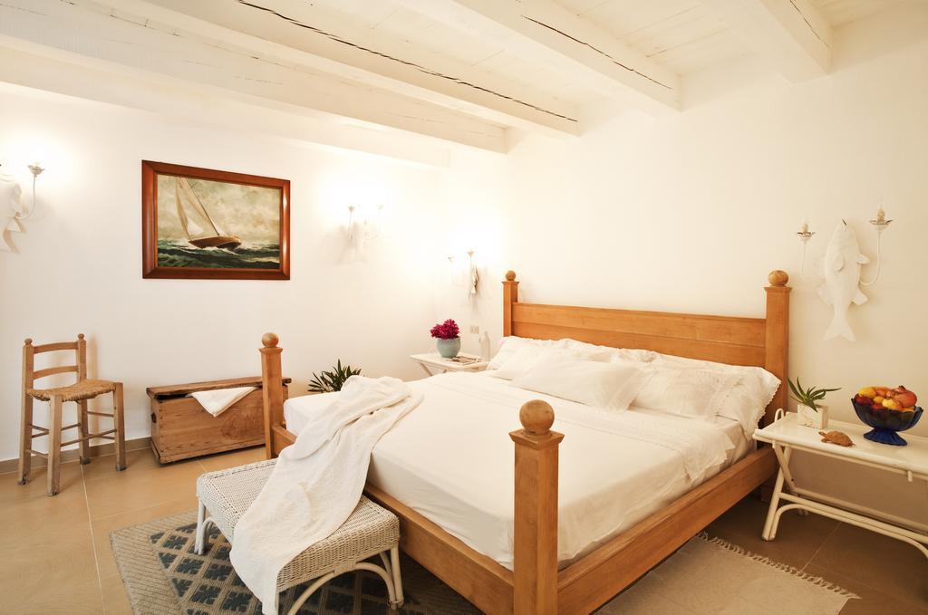 Villa Dei Tramonti Porto Rotondo Kamer foto